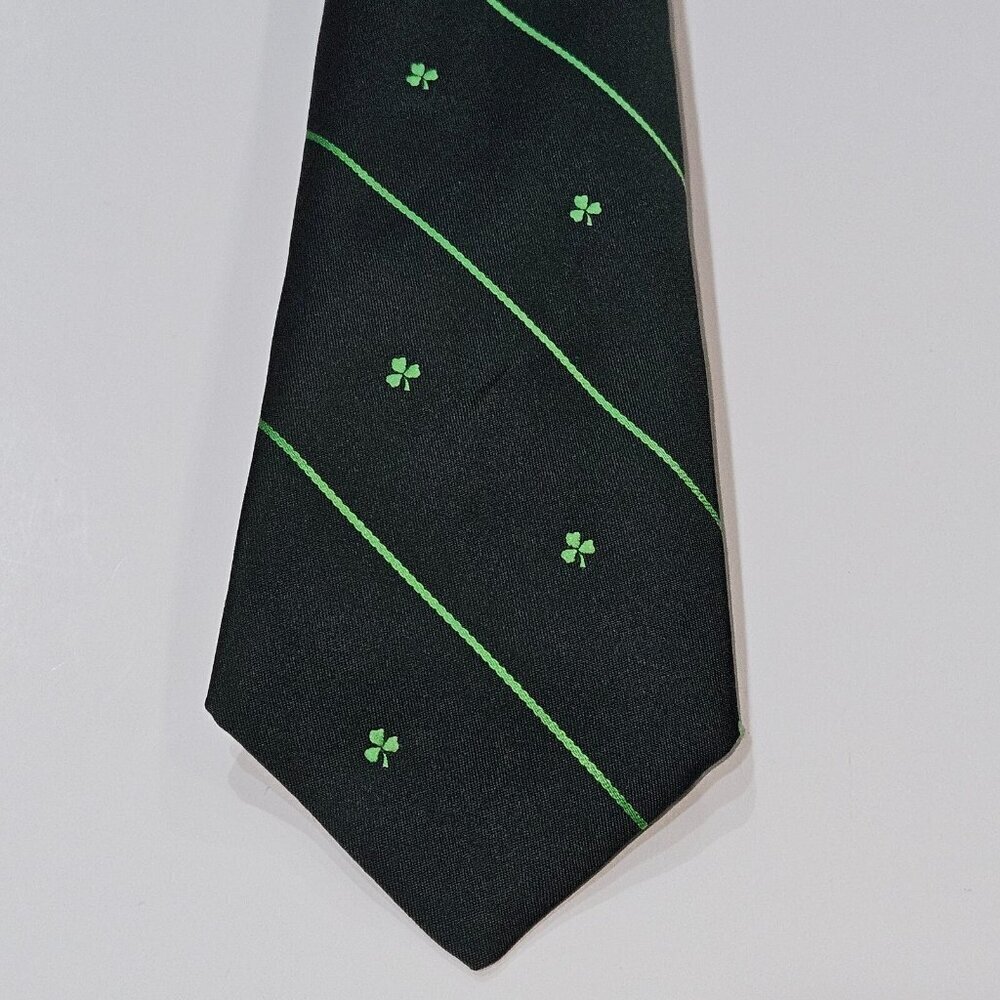 VTG CTC St. Patrick’s Day Shamrock Neck Tie Green Stripe Clover Made in Ireland